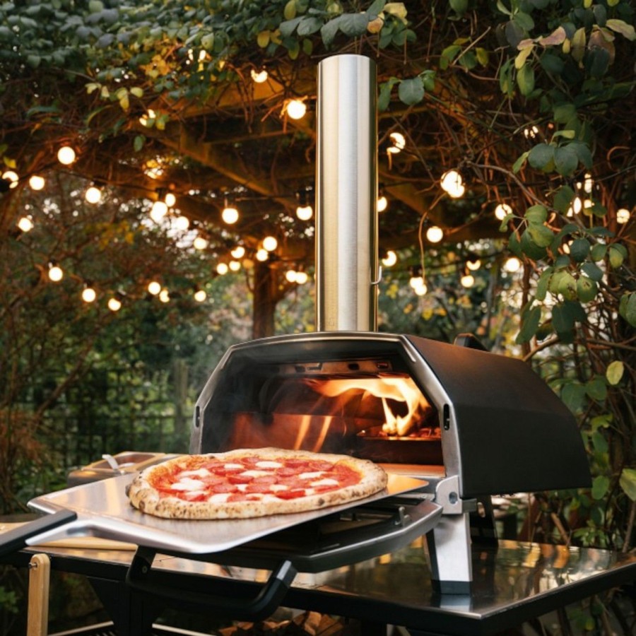 Promotion * | Ooni Karu 16 Charcoal/Wood Chunk Outdoor Pizza Oven Black Discount